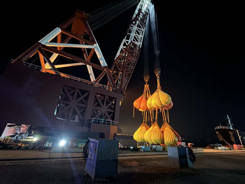 SWL1500T浮吊工程作業船吊機負荷測試.jpg